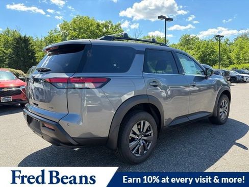 New 2026 Nissan Pathfinder SV AWD/4WD image 9