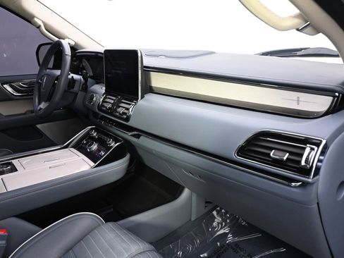 Used 2019 Lincoln Navigator L Black Label w/ Cargo Package image 15