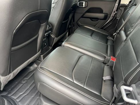 Used 2021 Jeep Wrangler Unlimited Sahara w/ Cold Weather Group image 11