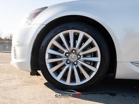 Used 2017 Lexus LS 460 AWD w/ Comfort Package image 9