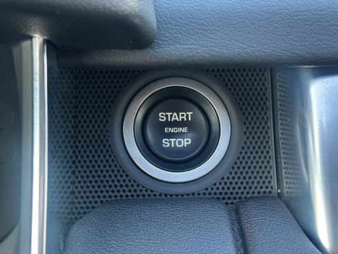 Used 2020 Land Rover Range Rover Sport HSE image 29