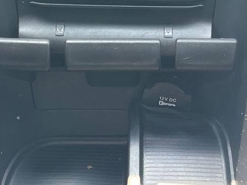 Used 2017 RAM 1500 Sport w/ Black Ram 1500 Sport Group RWD image 29