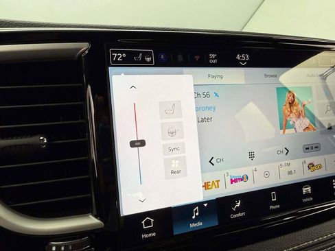 New 2026 Chrysler Pacifica Select image 35