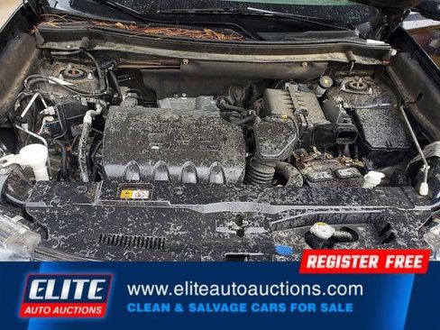 Used 2018 Mitsubishi Outlander LE AWD/4WD image 24