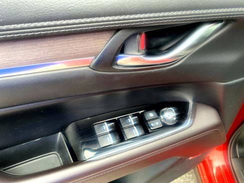 Used 2022 MAZDA CX-5 Signature image 13