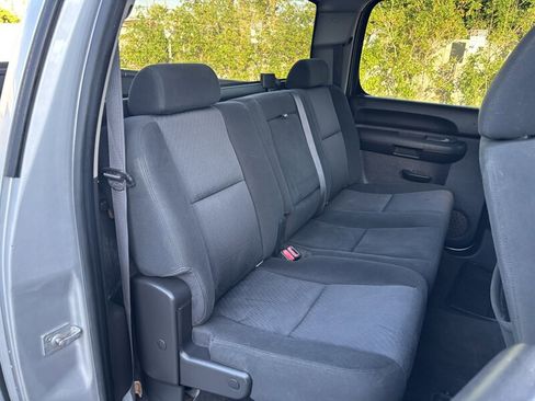 Used 2011 Chevrolet Silverado 3500 LT w/ Suspension Package, Off-Road AWD/4WD image 37