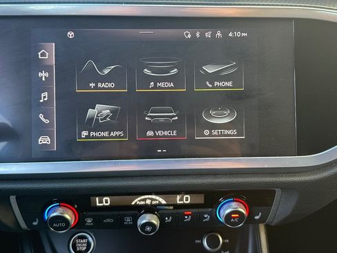 Used 2022 Audi Q3 2.0T Premium w/ Convenience Package image 30