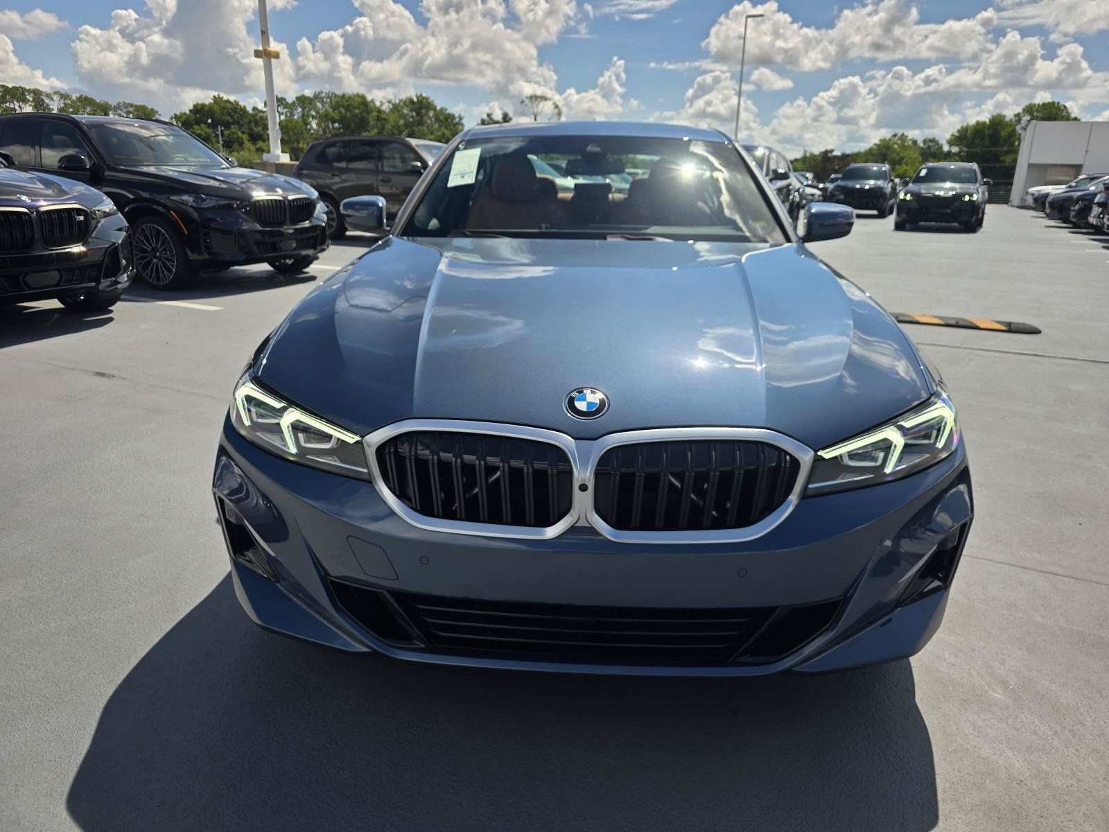 New 2026 BMW 330i Sedan w/ Convenience Package RWD image 2