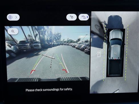 Used 2023 Ford F350 Lariat w/ Tow Technology Package image 32