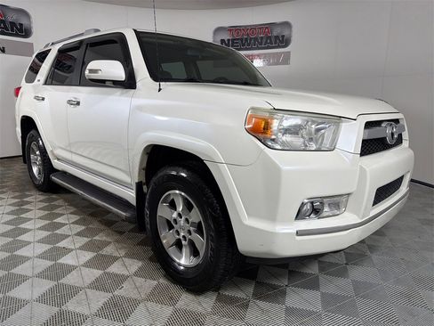 Used 2011 Toyota 4Runner SR5 w/ Convenience Pkg image 1