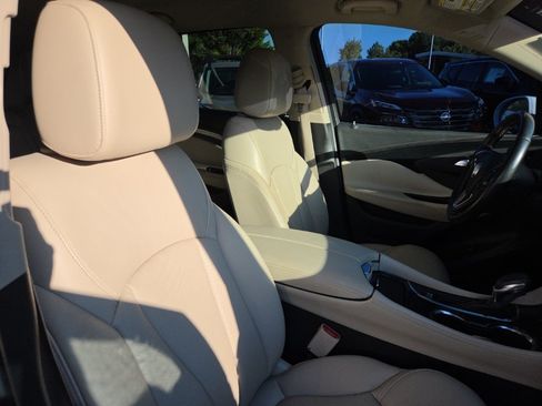 Used 2017 Buick Envision Essence FWD image 36