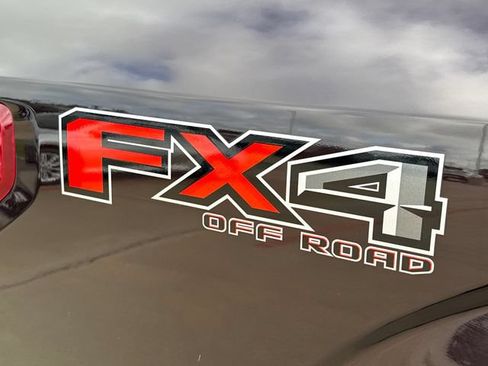 Used 2020 Ford F150 XLT w/ Equipment Group 302A Luxury AWD/4WD image 8