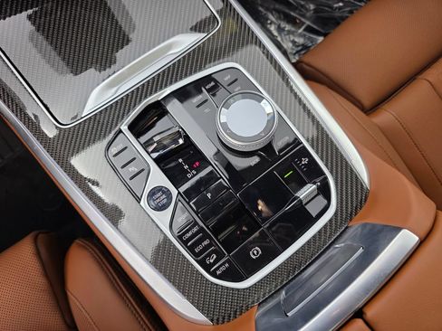 New 2027 BMW X7 M60i AWD/4WD image 17
