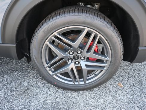 New 2026 Ford Explorer ST-Line w/ ST-Line Street Pack RWD image 13