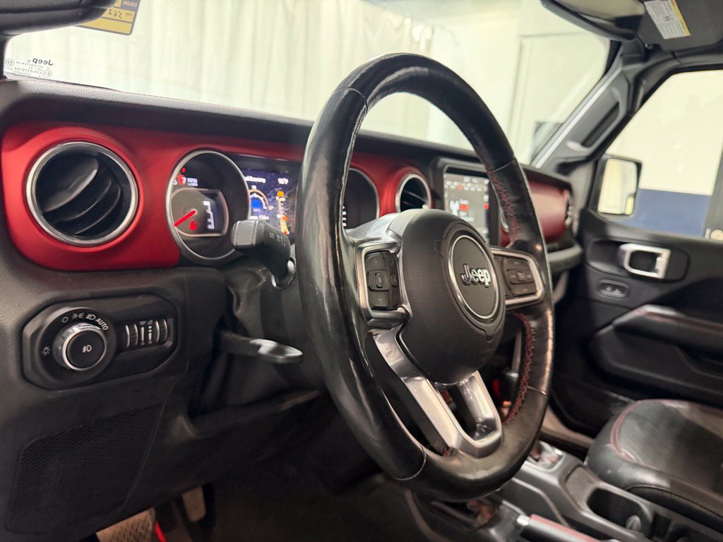 Used 2019 Jeep Wrangler Unlimited Rubicon w/ Dual Top Group AWD/4WD image 15