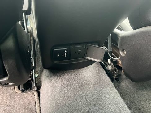 Used 2016 Chevrolet Malibu LT FWD image 23