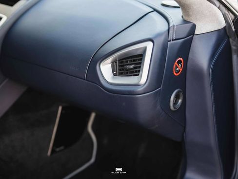 Used 2018 Aston Martin Vanquish S image 28