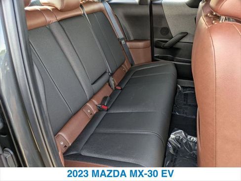 Used 2023 MAZDA MX-30 Electric w/ Premium Plus Pkg image 24