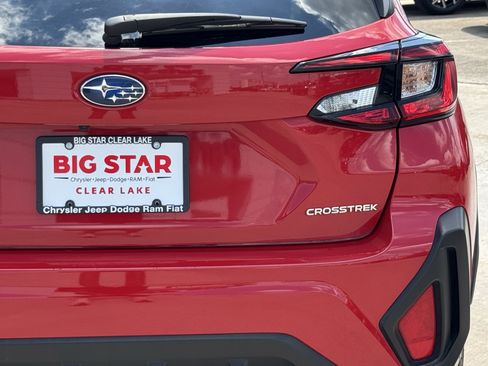 Used 2025 Subaru Crosstrek 2.0i Premium AWD/4WD image 11