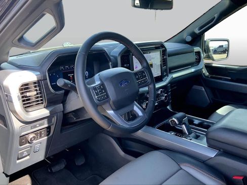 Used 2025 Ford F150 Lariat w/ Equipment Group 501A Mid AWD/4WD image 17