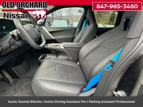 Used 2023 BMW iX xDrive50 w/ Ultimate Package 2 AWD/4WD image 12