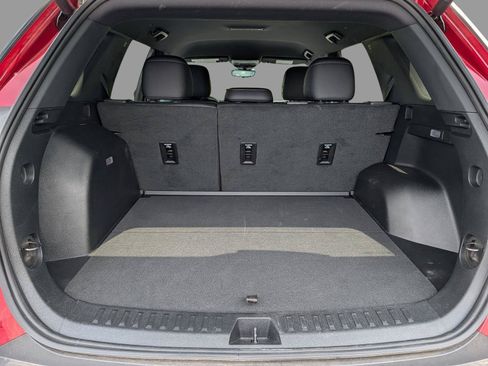 Used 2026 Chevrolet Equinox LT w/ Convenience Package II FWD image 31