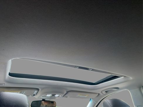 Used 2011 Hyundai Santa Fe SE w/ Premium Pkg 3 FWD image 22