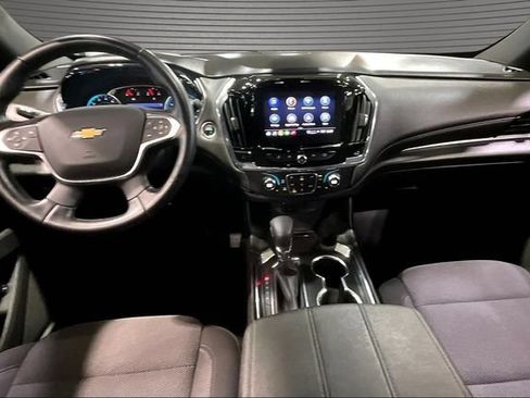 Used 2023 Chevrolet Traverse LT FWD image 7