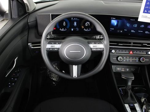 Certified 2026 Hyundai Tucson SE FWD image 20