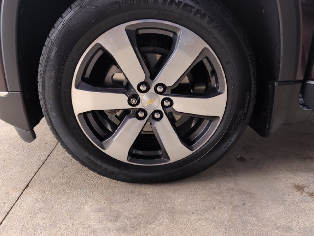 Used 2018 Chevrolet Traverse LT w/ LPO, Floor Liner Package FWD image 26