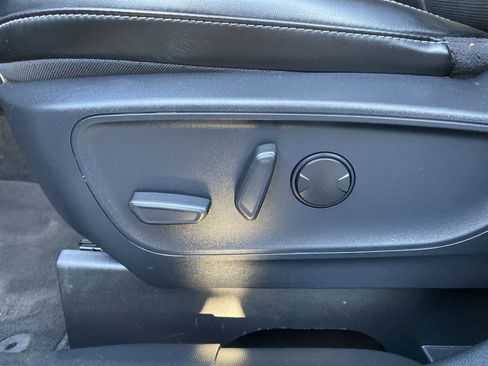 Used 2024 Ford Escape Platinum AWD/4WD image 15