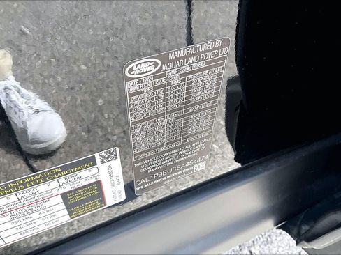 Certified 2025 Land Rover Range Rover Sport SE image 32