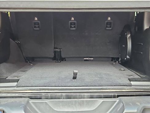 Used 2019 Jeep Wrangler Unlimited Rubicon AWD/4WD image 6