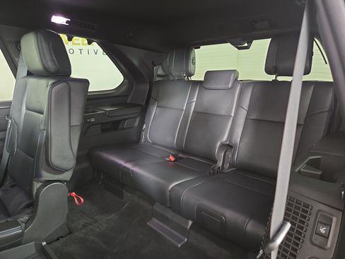 Used 2025 Toyota Sequoia Platinum w/ Tow Technology Package AWD/4WD image 13