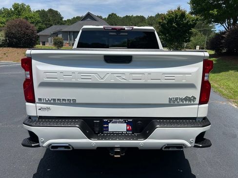 Used 2024 Chevrolet Silverado 1500 High Country AWD/4WD image 27