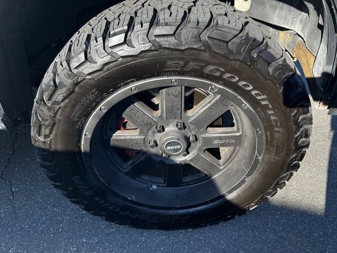 Used 2018 Ford F150 XLT w/ Equipment Group 302A Luxury image 9