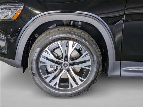 Used 2025 Mercedes-Benz GLB 250 image 23
