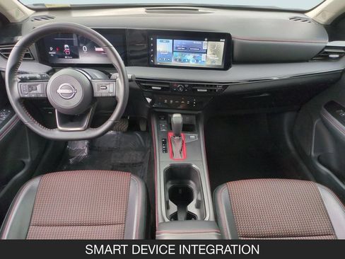 Used 2025 Nissan Kicks SR FWD image 13