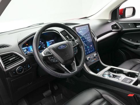 Certified 2024 Ford Edge SEL w/ Convenience Package image 12