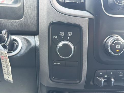 Used 2016 RAM 2500 Tradesman w/ Chrome Appearance Group AWD/4WD image 20