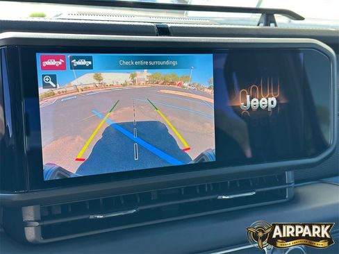 New 2025 Jeep Gladiator Rubicon image 19