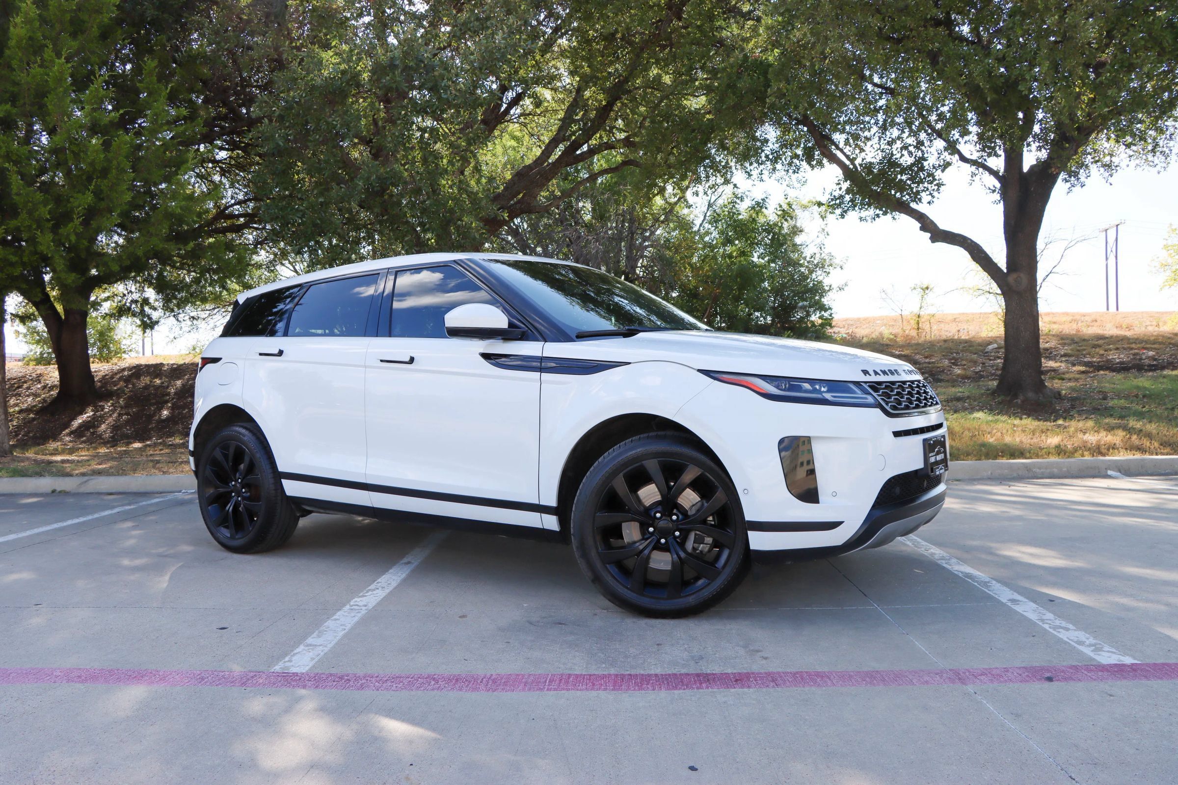 Used 2020 Land Rover Range Rover Evoque SE AWD/4WD image 1