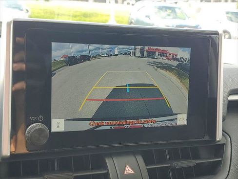 Certified 2024 Toyota RAV4 LE AWD/4WD image 27