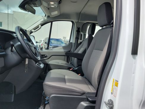 Used 2025 Ford Transit 350 XLT RWD image 12