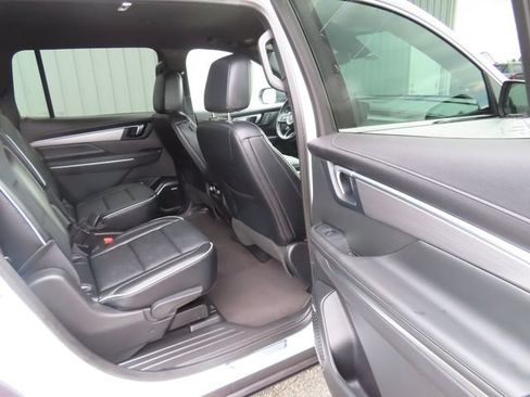 Used 2026 Buick Enclave Preferred AWD/4WD image 28
