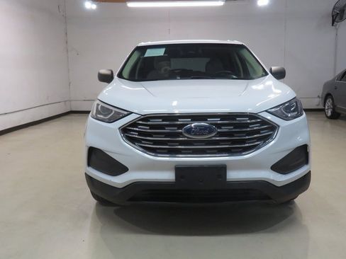 Used 2019 Ford Edge SE image 6