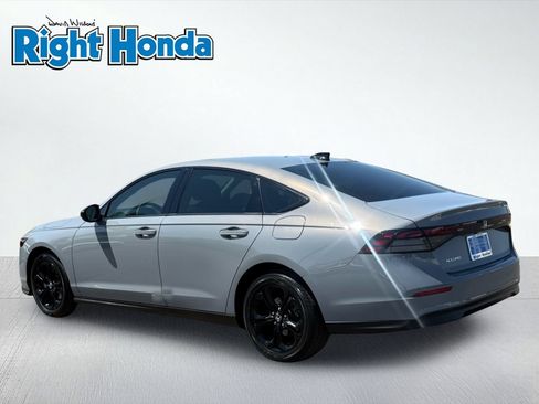 Used 2025 Honda Accord SE image 4