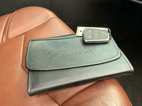 Used 2015 Cadillac Escalade ESV Luxury image 60