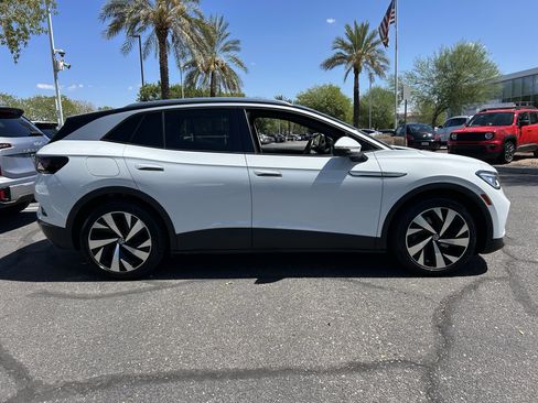 Used 2021 Volkswagen ID.4 Pro S w/ Gradient Package RWD image 5