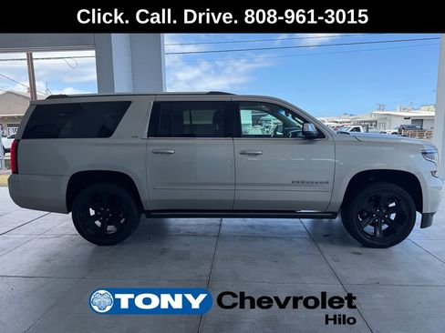 Used 2016 Chevrolet Suburban LTZ RWD image 4